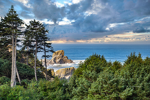 Ecola Park, Oregon Rocky Shore Sunset