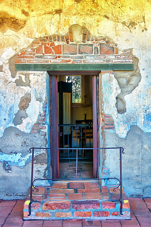 Capistrano Doorway