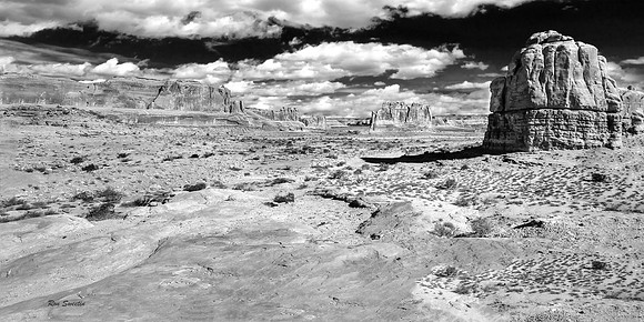 Moab, UT Vista BW Panorama