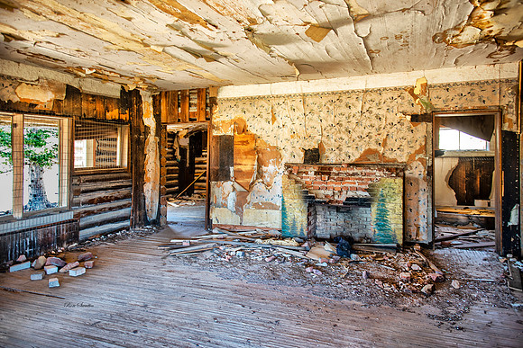 Vindicator Mine House Interior 4 Victor CO