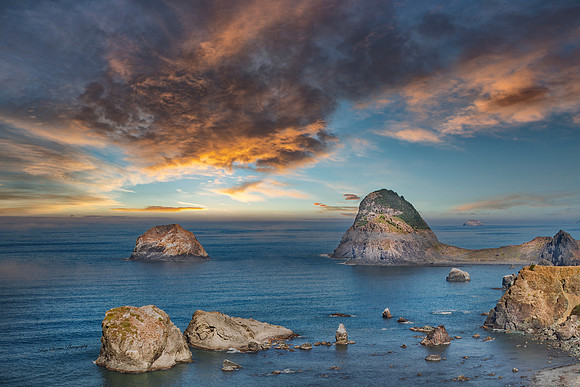 Oregon Ocean Shore Rock Formations 1